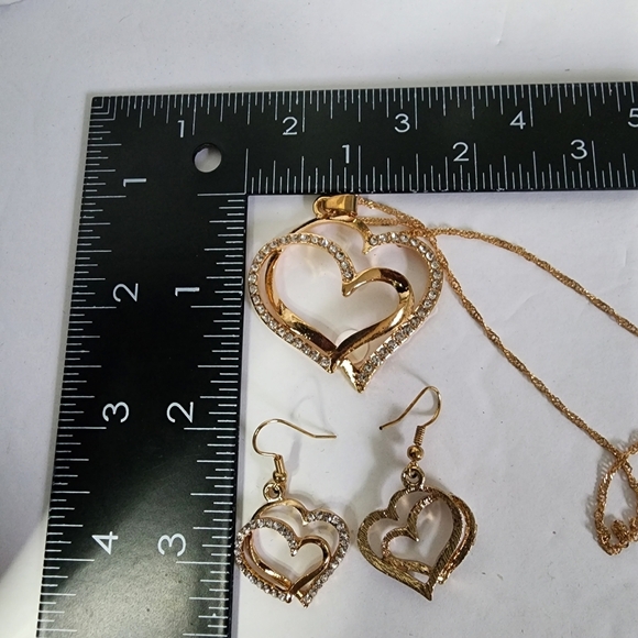 Gold Filled Double Heart Pendant Necklace  Earrings Set - Picture 5 of 7